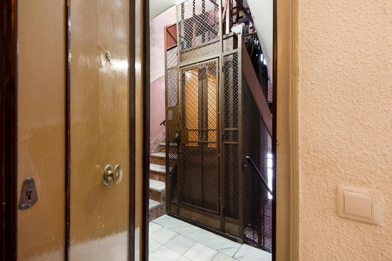 Stay U-Nique Apartments Salva II Barcelona Bagian luar foto